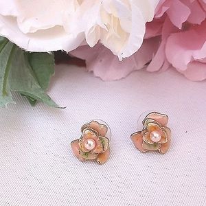 Vtg Rose Earrings
